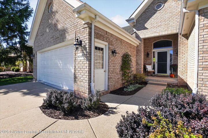 Property Photo:  6149 E Longview Drive  MI 48823 