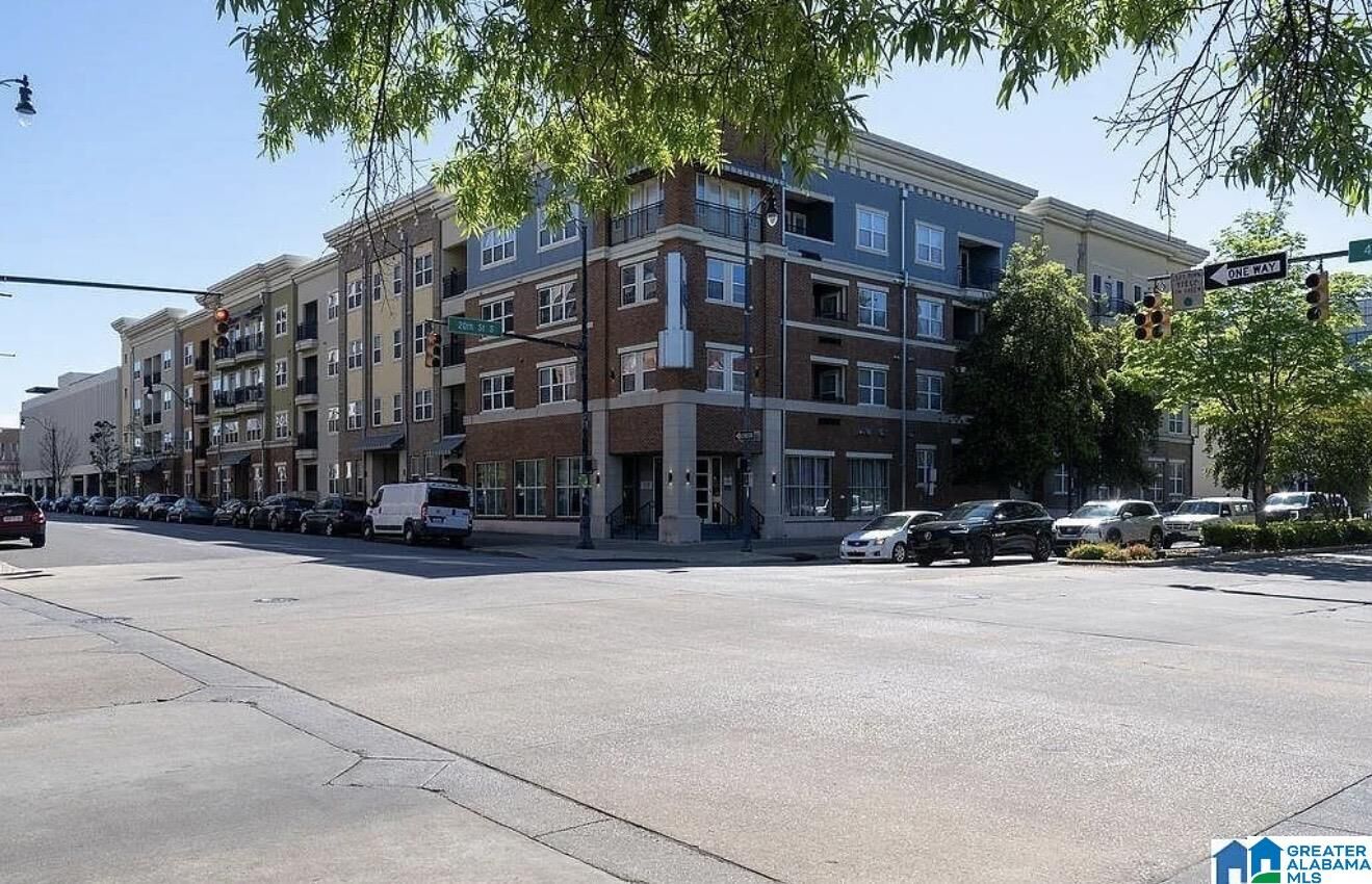 Property Photo:  2020 S 5th Avenue 332  AL 35233 