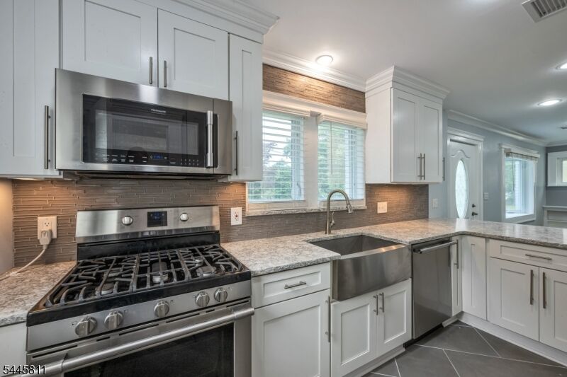 Property Photo:  122 Garside Avenue  NJ 07470 