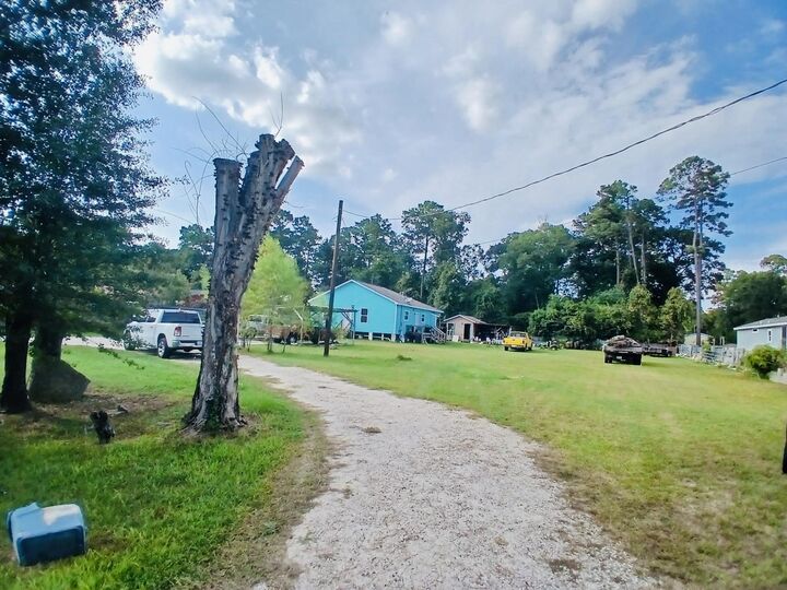 Property Photo:  21201 South Street  TX 77357 