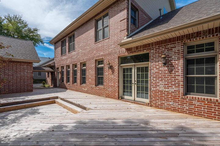 Property Photo: 70 Stonegate Terrace AR 71913