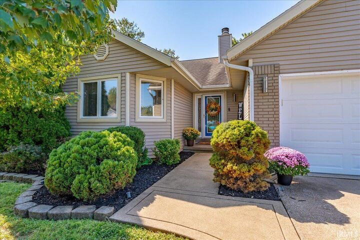 Property Photo:  5707 Beaver Trail  IN 47715 