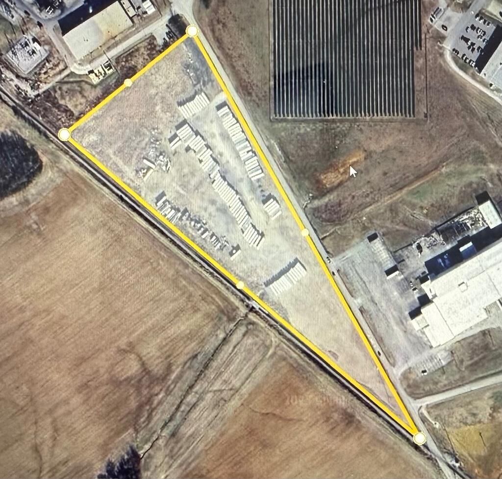 Property Photo: 12.61 Bradshaw Road KY 42240