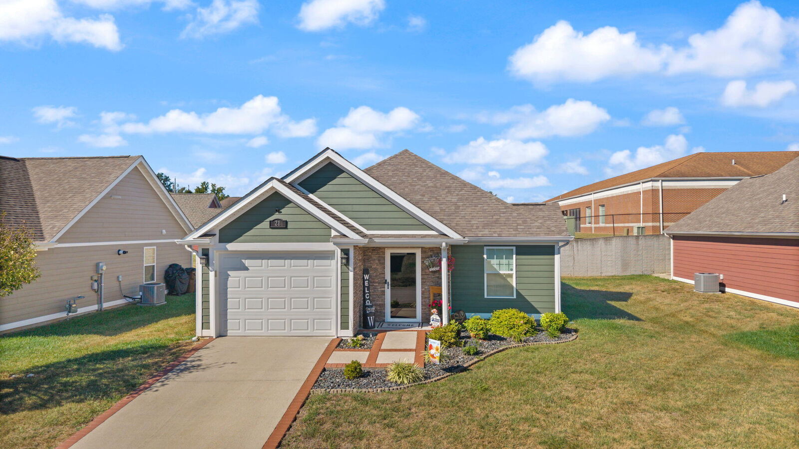 Property Photo:  21 Leaflet Avenue  KY 42503 