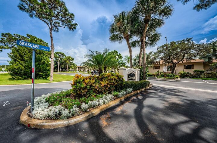 Property Photo: 1613 Seascape Circle 103 FL 34689