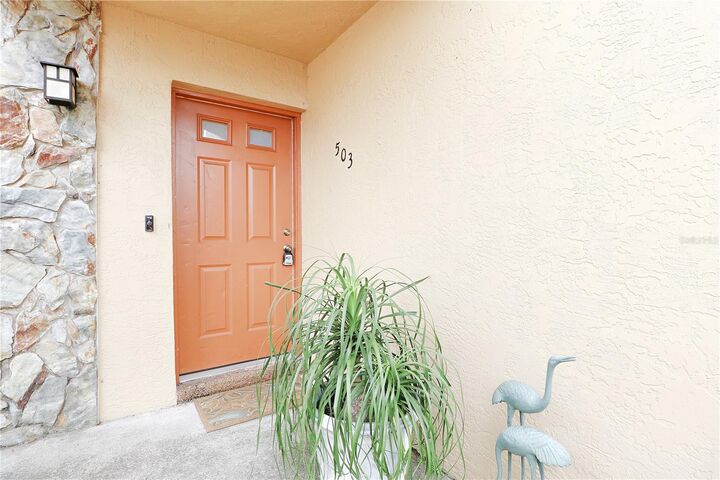 Property Photo:  503 Manor Circle  FL 33872 
