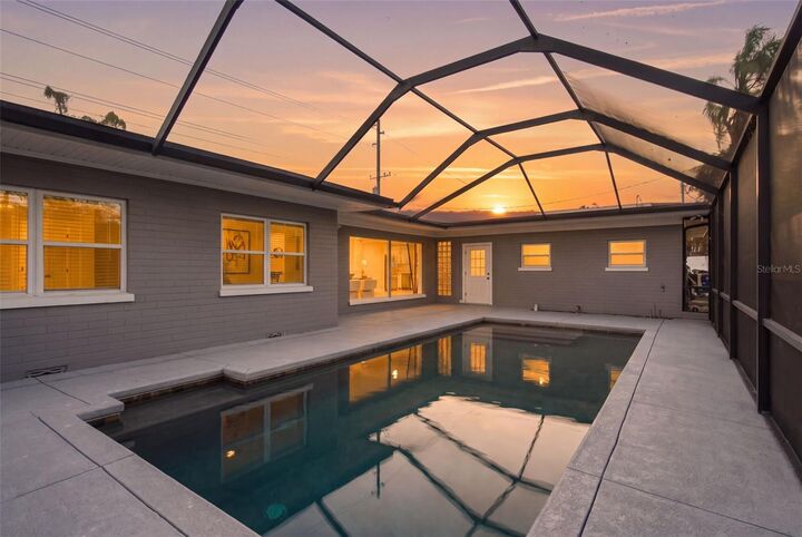 Property Photo:  837 E Edgewood Drive  FL 33803 