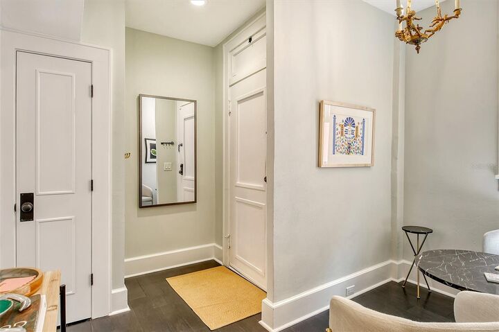 Property Photo: 1221 N Palm Avenue 305 FL 34236