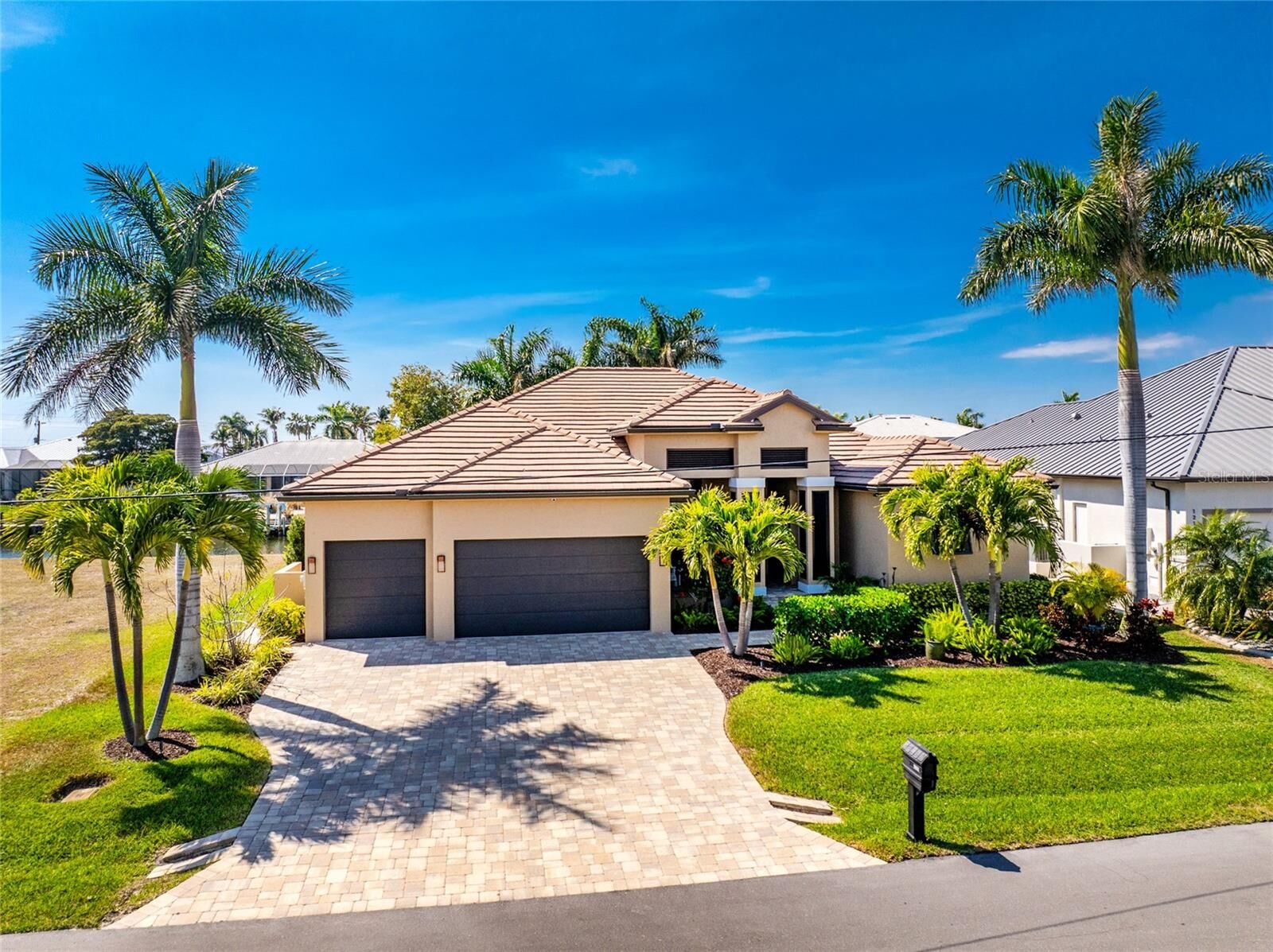 Property Photo: 1219 Spanish Cay Lane FL 33950