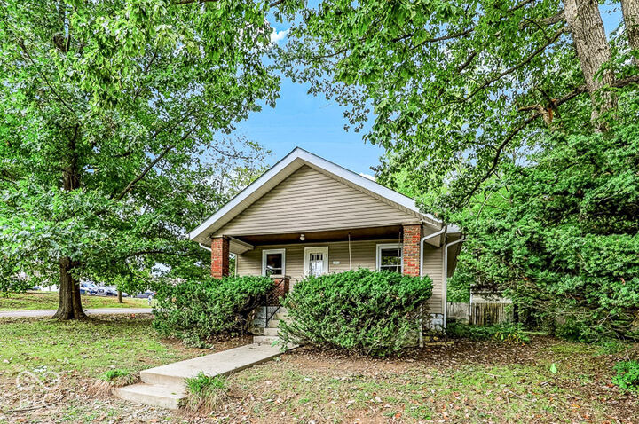 Property Photo:  2312 S Ford Avenue  IN 47403 