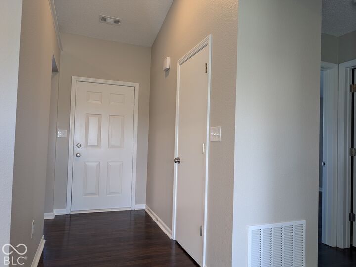 Property Photo:  2265 Lakecrest Drive  IN 47201 