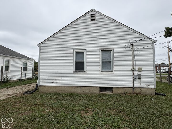 Property Photo:  5425 E 21st Street  IN 46218 