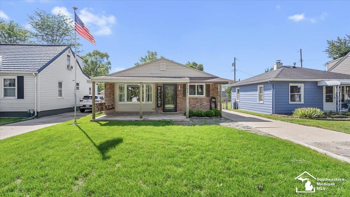 Property Photo:  13637 Wright Street  MI 48173 