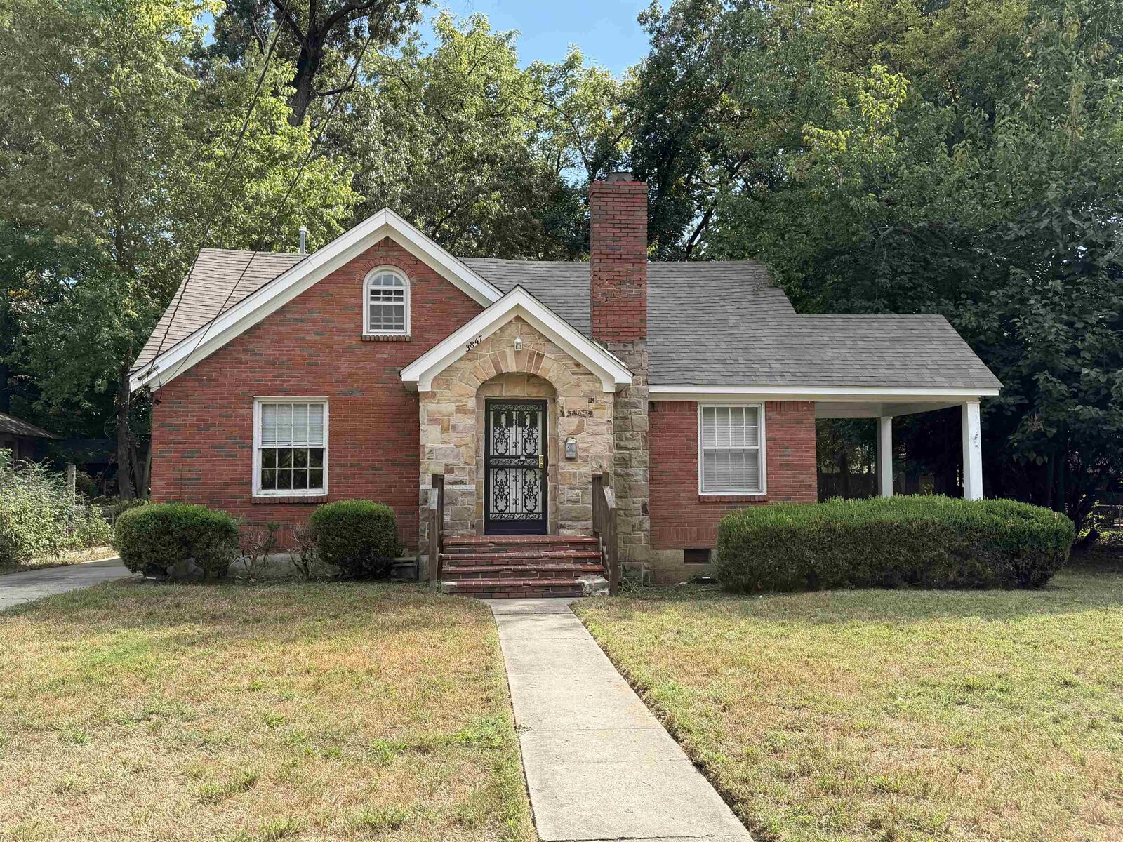 Property Photo: 3847 Faxon Ave TN 38122