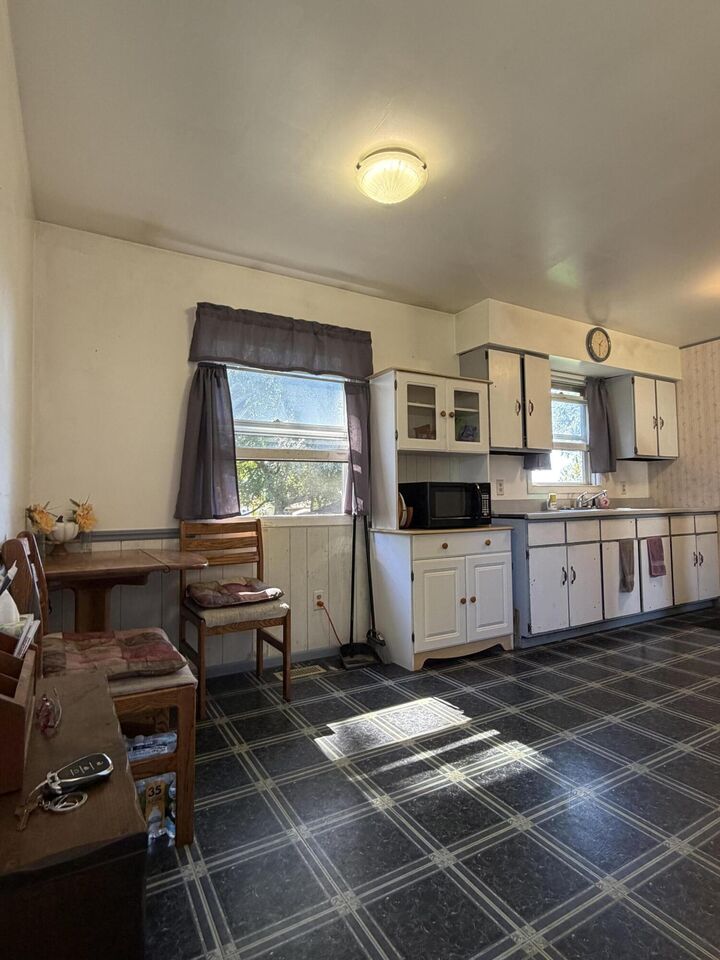 Property Photo:  5618 Lantana Avenue  MI 49048 