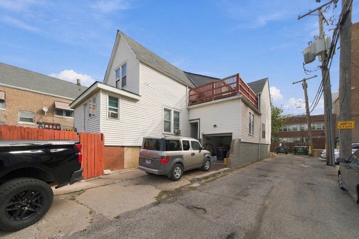 Property Photo:  4643 S Richmond Street  IL 60632 