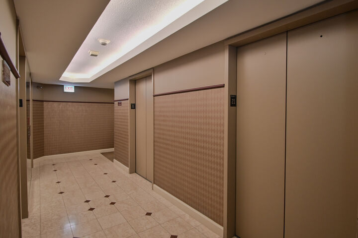 Property Photo: 3660 N Lake Shore Drive 2106 IL 60613