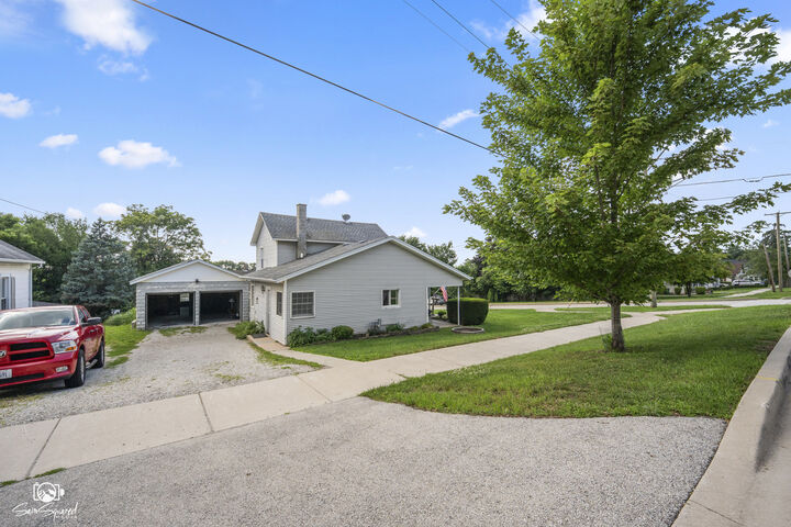 Property Photo: 119 E 17th Street IL 60441