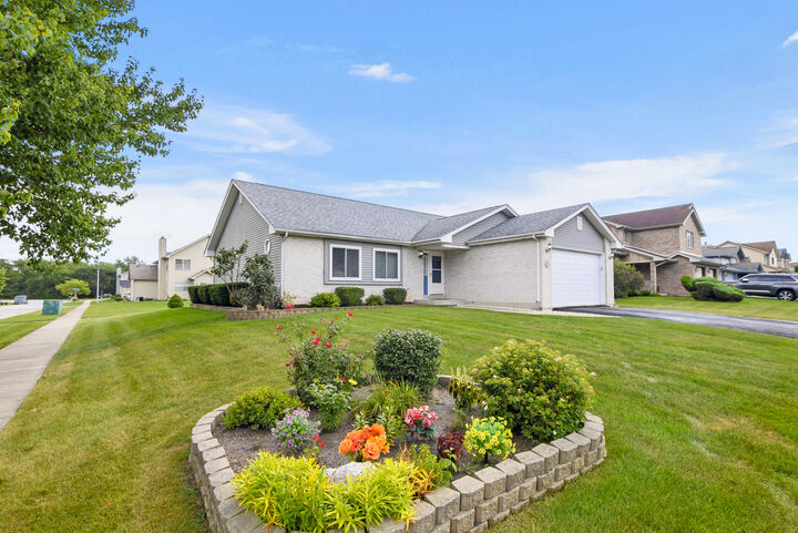Property Photo: 22703 Lawndale Avenue IL 60471