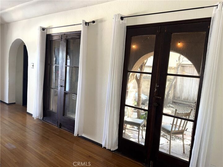 Property Photo: 517 Roswell Avenue CA 90814