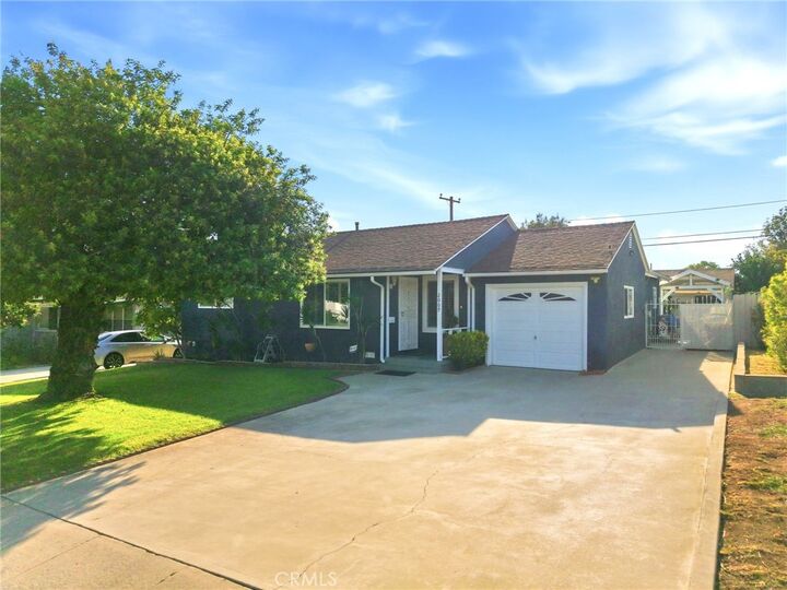 Property Photo: 2009 Graylock Avenue CA 91754
