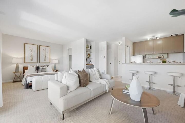Property Photo: 833 N Humboldt Street 504 CA 94401
