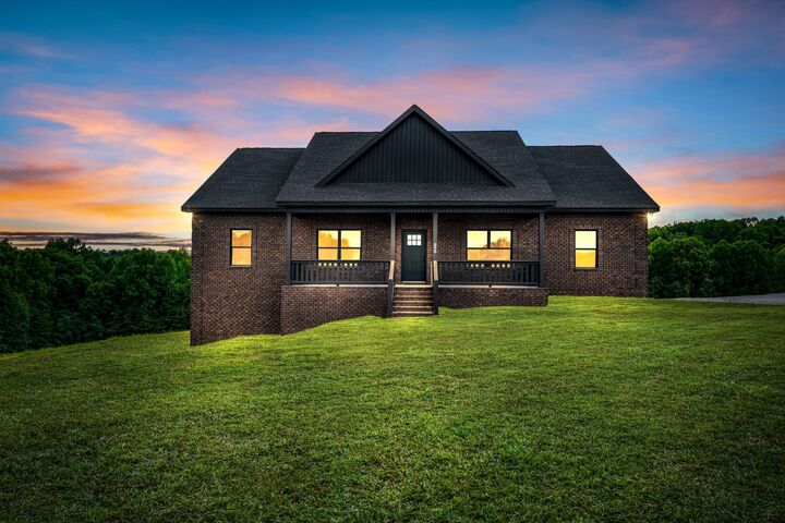 Property Photo: 2010 Lafayette Rd TN 37150