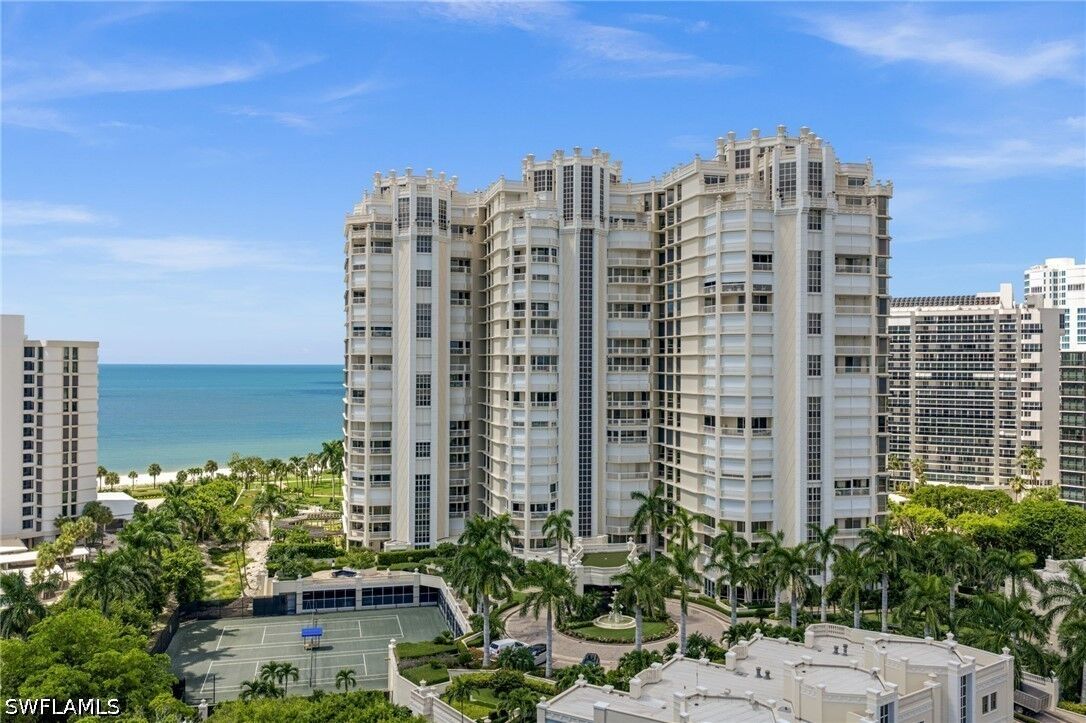 Property Photo:  4021 Gulf Shore Boulevard N 1204  FL 34103 