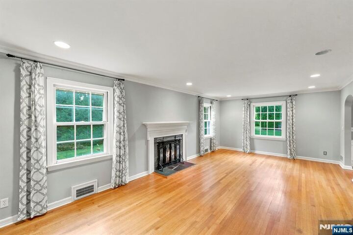 Property Photo:  49 Highland Road  NJ 07452 