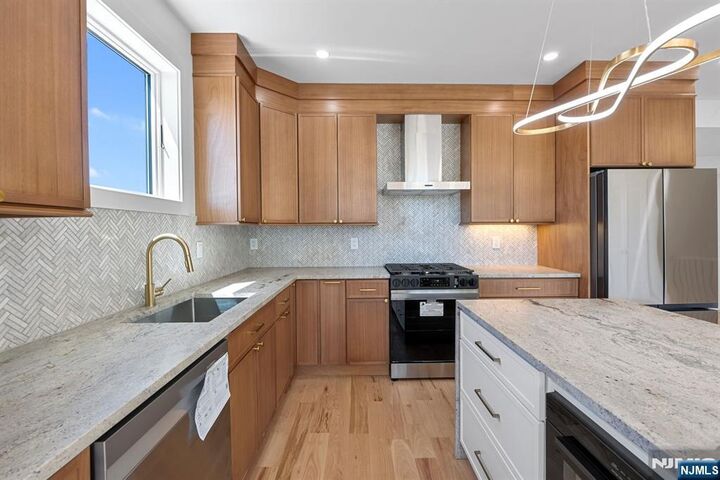 Property Photo:  849 Pleasantview 2  NJ 07657 