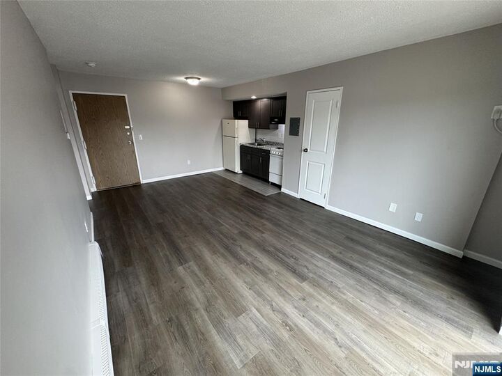 Property Photo: 125 Lawrence Street 3C NJ 07601