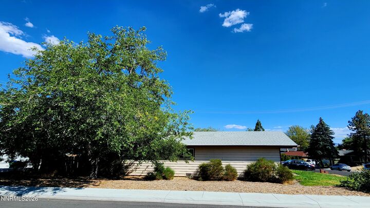 Property Photo:  2195 Prince Way  NV 89503 
