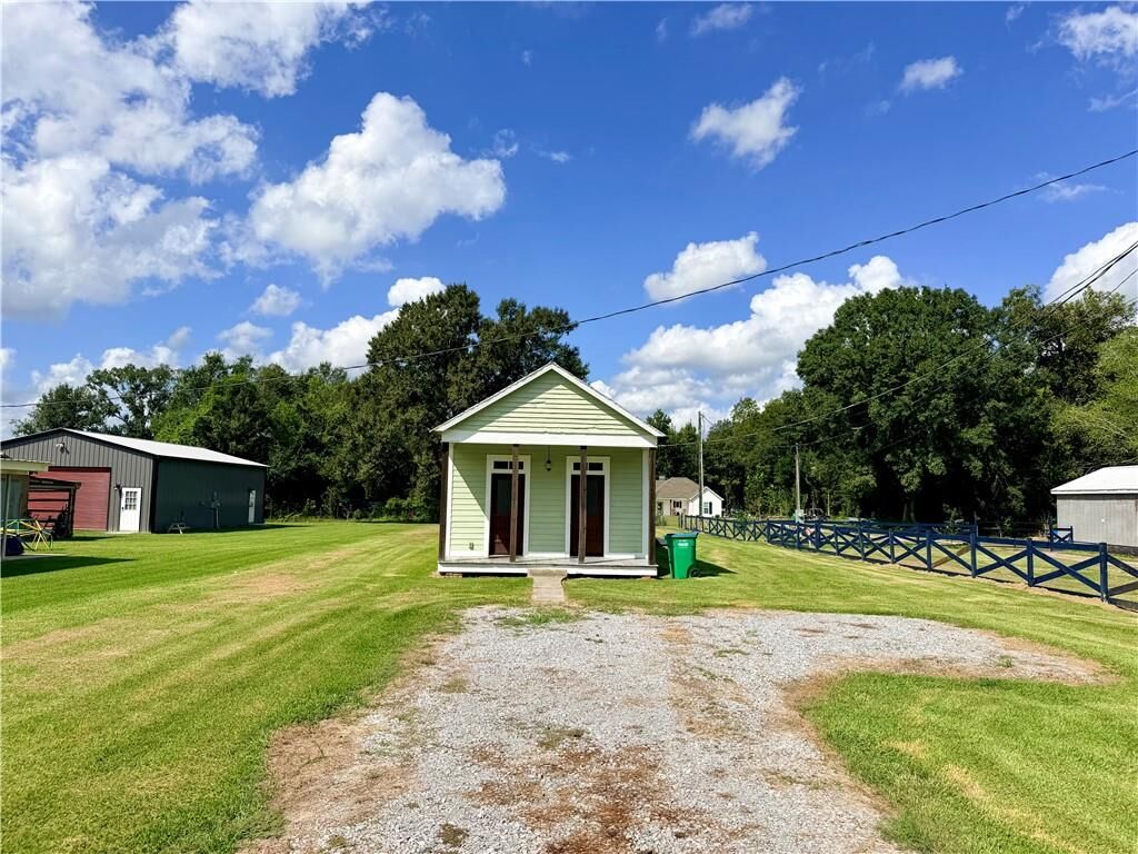 Property Photo:  3421 Highway 1  LA 70390 