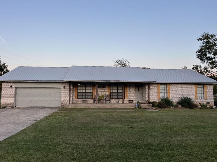 Property Photo: 4313 County Road 436 OK 74342
