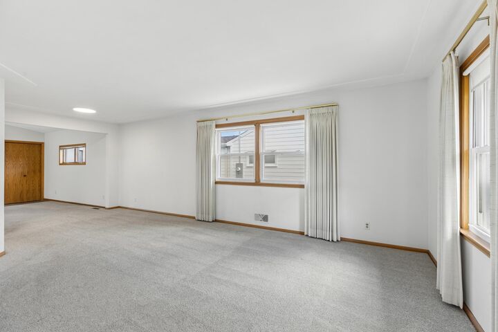 Property Photo:  2047 Morgan Avenue  MN 55116 