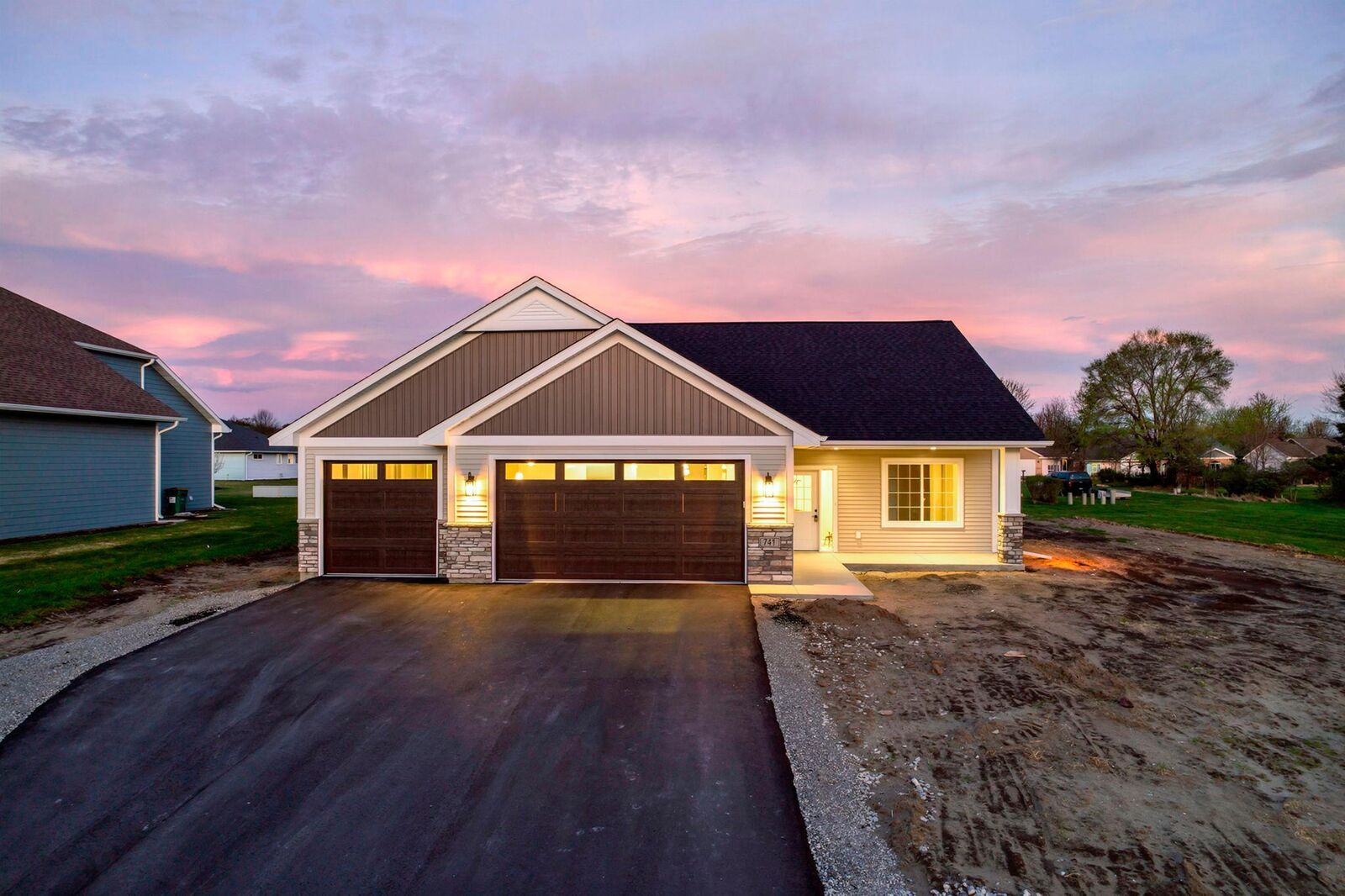 Property Photo:  741 St James Circle  MN 55355 
