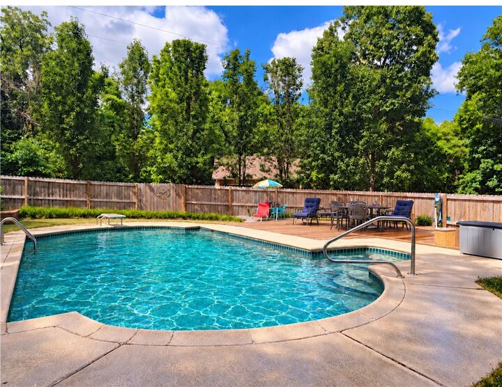 Property Photo: 16 W Cardinal Court AR 72756