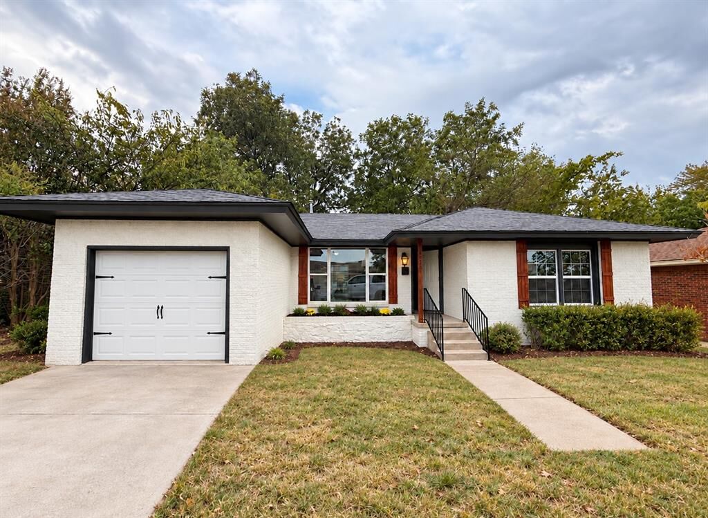 Property Photo:  4313 SE 17th Street  OK 73115 