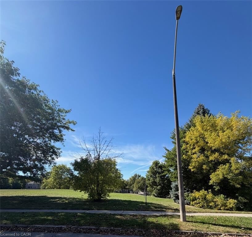Property Photo:  36 Lauris Avenue  ON N1R 5L4 