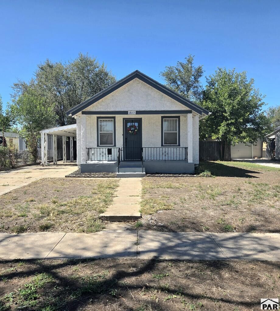 Property Photo:  1813 Palmer Ave  CO 81004 