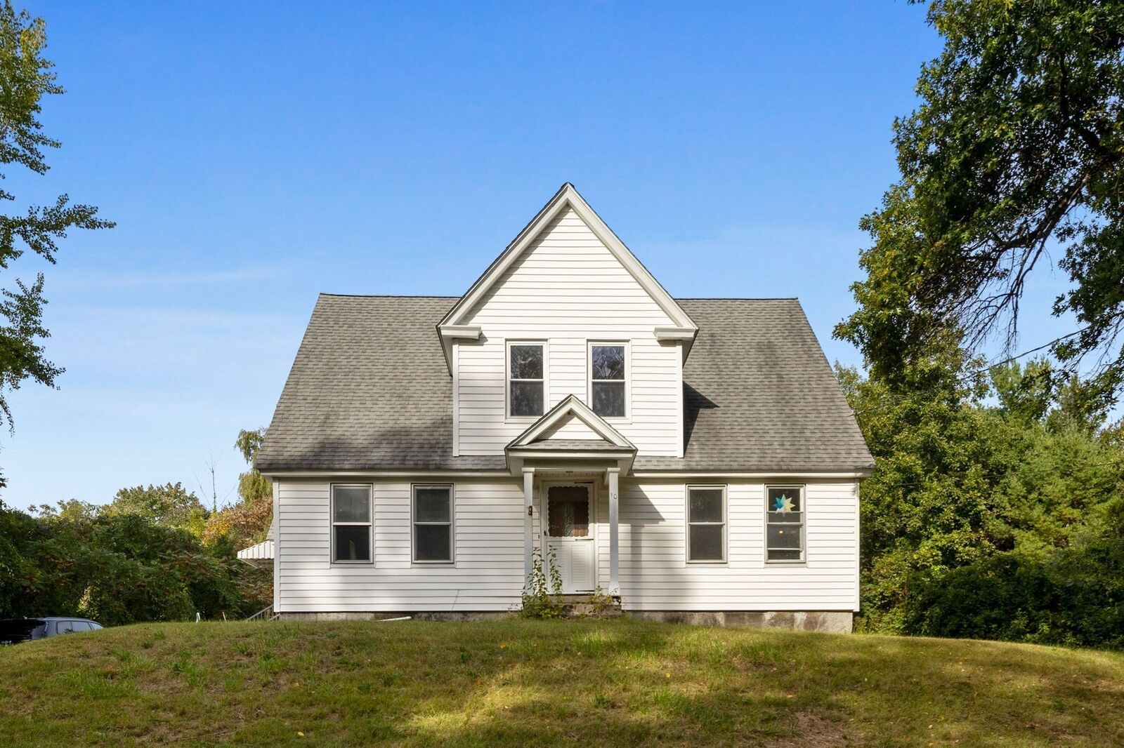 Property Photo:  10 Salem St  MA 01844 