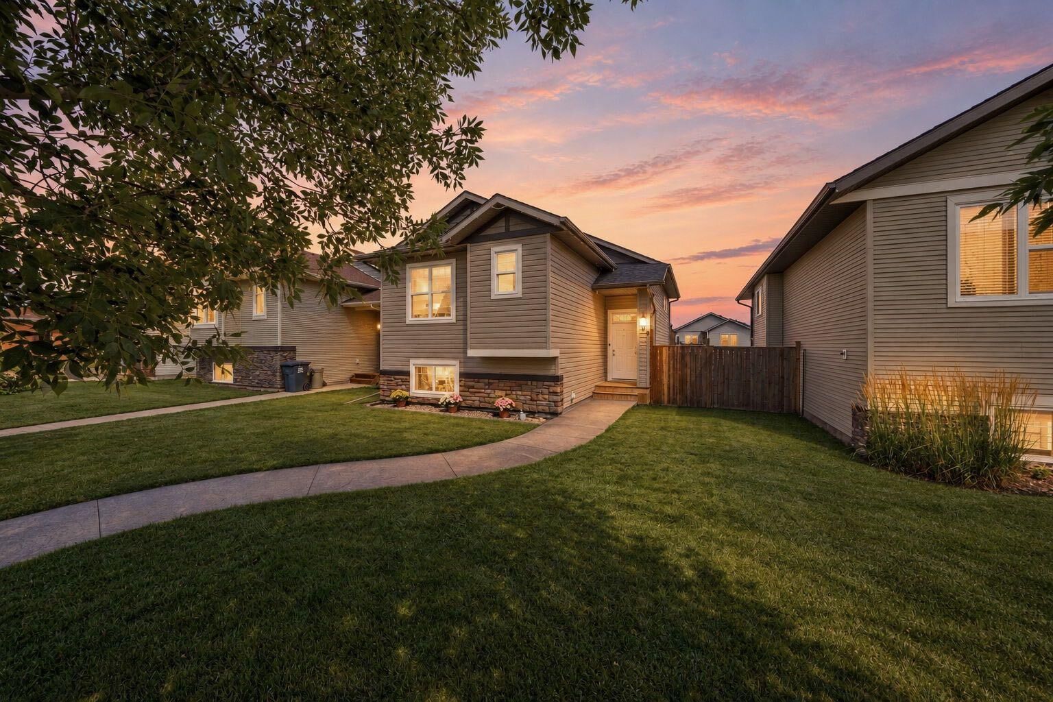 Property Photo:  106 25 Street  AB T4S 0J1 