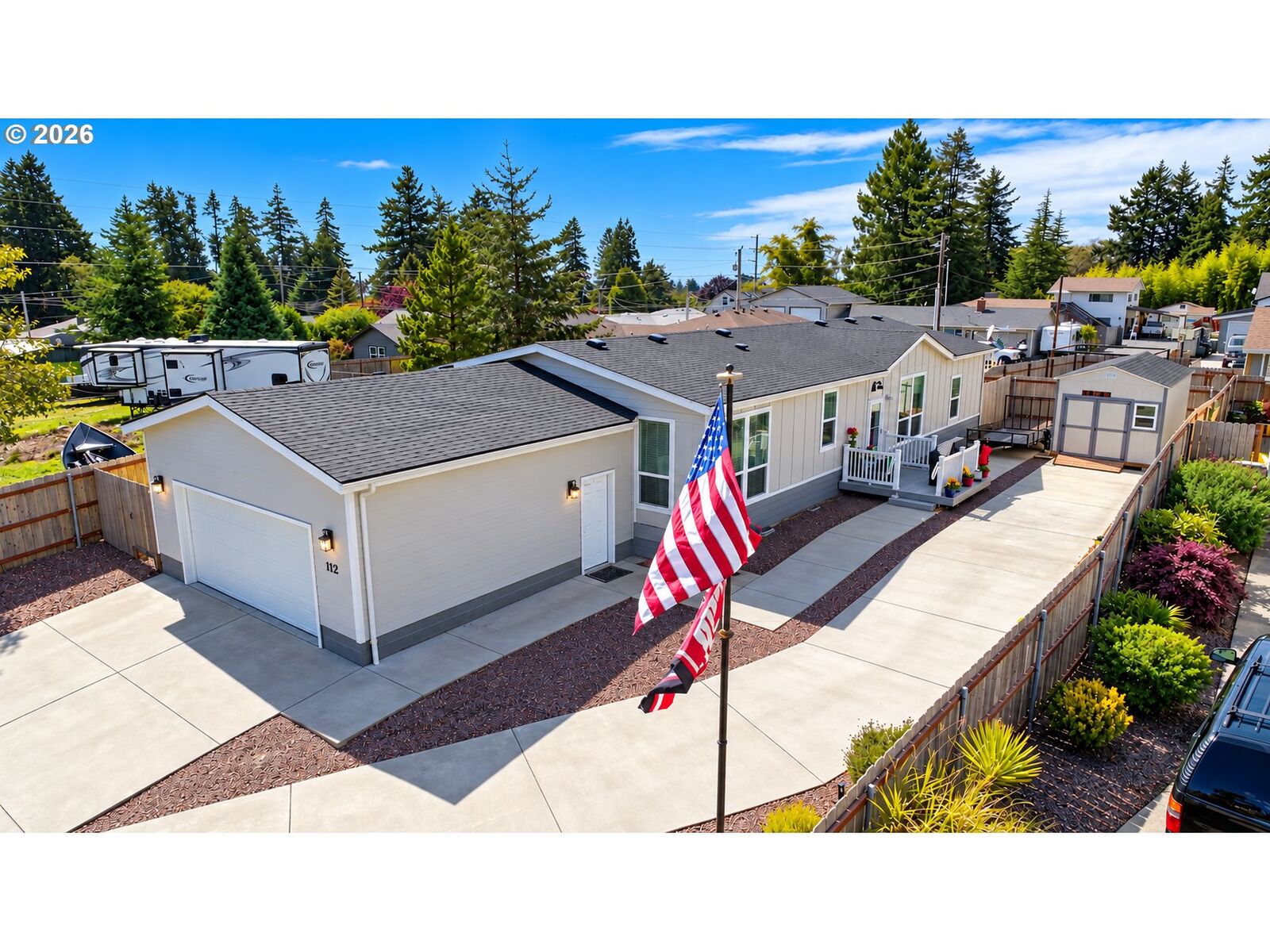 Property Photo:  112 Alderwood Ln  OR 97415 
