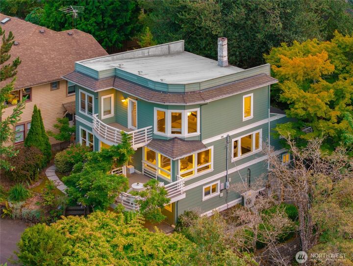 Property Photo:  12015  Exeter Avenue NE  WA 98125 