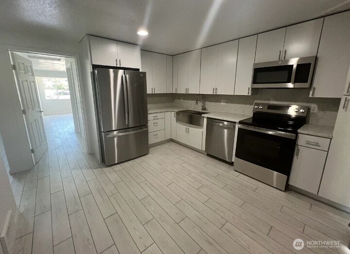 Property Photo:  16904  17th Avenue Ct E  WA 98387 