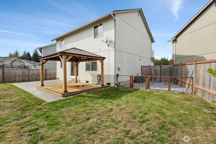 Property Photo:  6722  135th Street E  WA 98373 