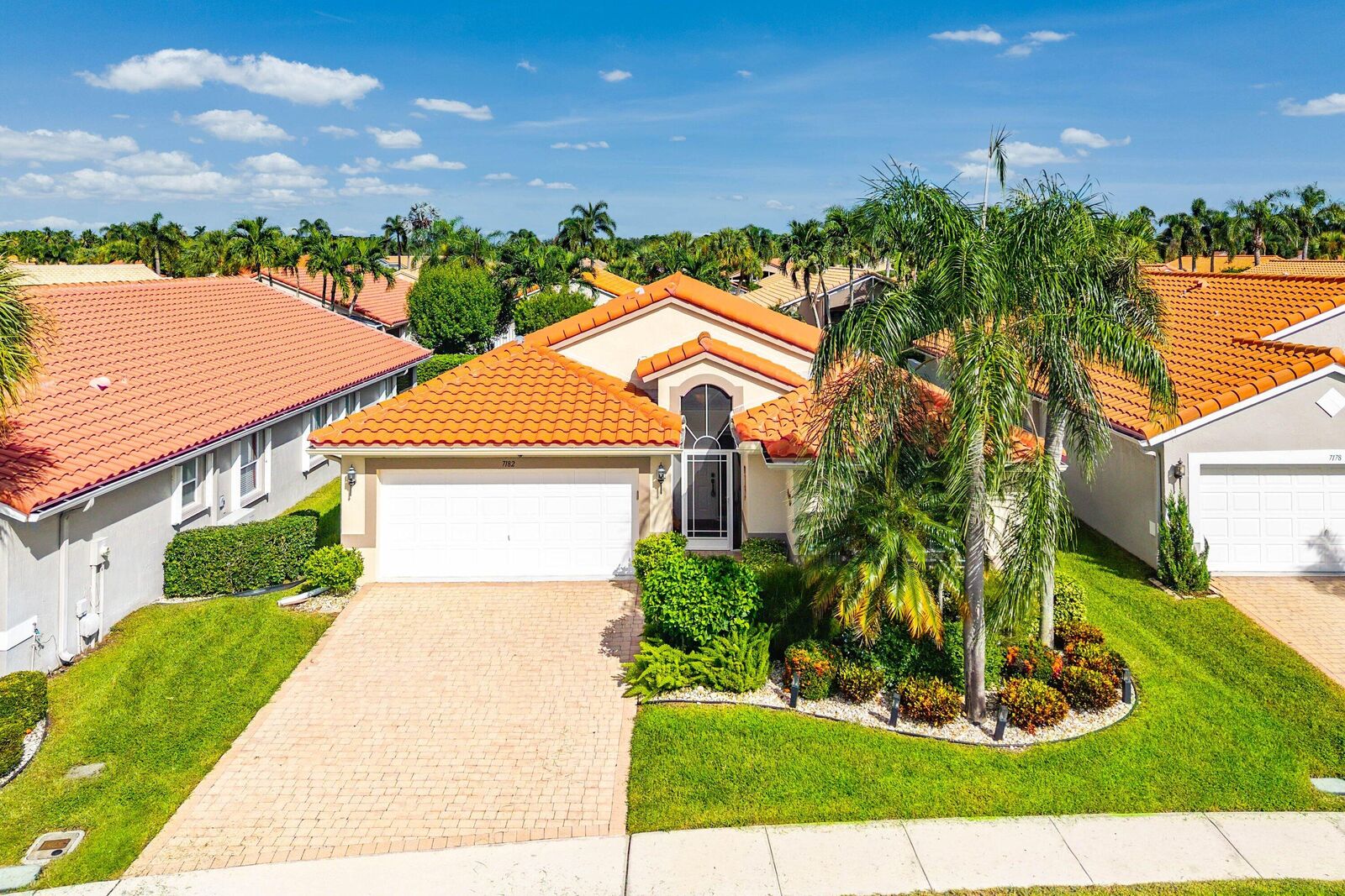 Property Photo:  7182 Haviland Circle  FL 33437 