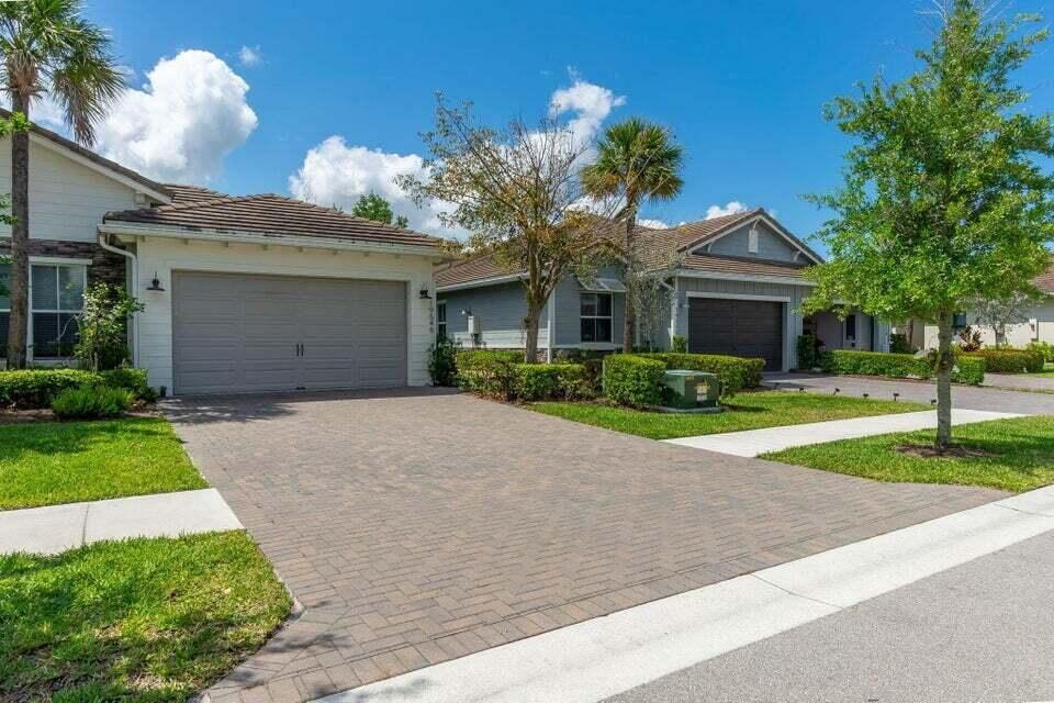 Property Photo:  19546 Weathervane Way  FL 33470 