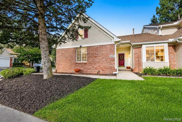 Property Photo:  6355 Sheppard Drive 92  MI 48185 