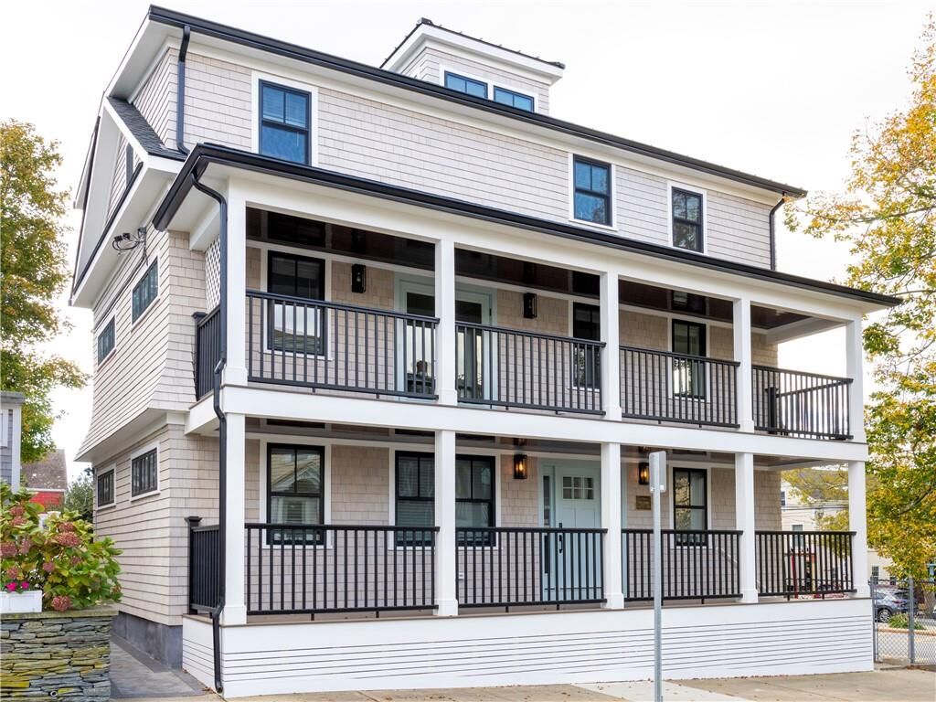 Property Photo:  7 Dearborn Street 3  RI 02840 